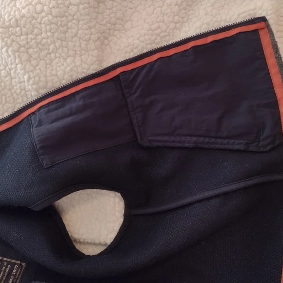 Abercrombie and Fitch Sherpa Vest - Picture 8 of 10